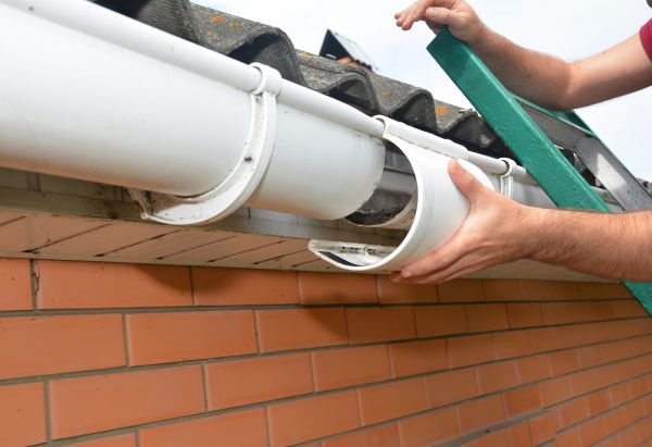 Gutter Maintenance in Seattle